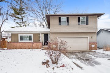 1722 BLUE ASH PL COLUMBUS, OH 43229